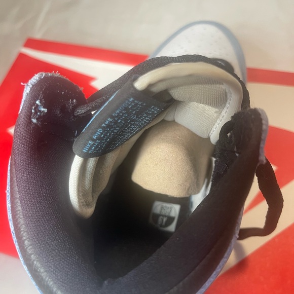 Air Jordan University Blue Retro High Og GS Boys 6Y (women’s 8) - Picture 11 of 11